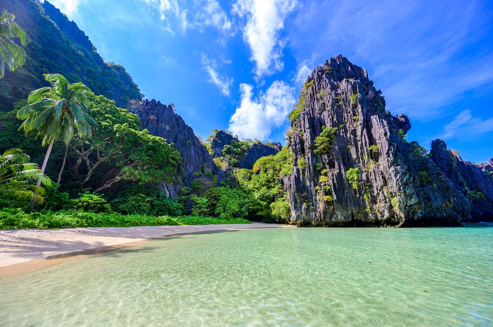 Beach weather in Matinloc Island, El Nido, Philippines in August